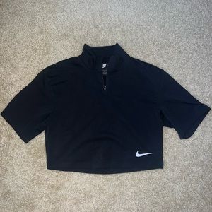 Nike Crop Top Short Sleeve